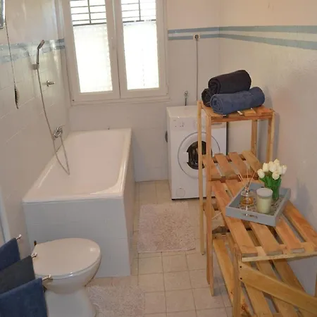 Apartment Spacious Sea-front In With Sea View *