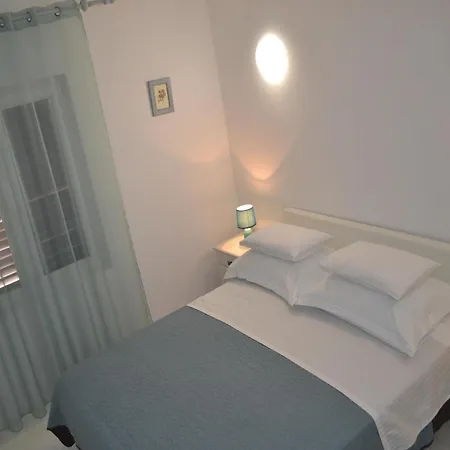 Apartment Spacious Sea-front In With Sea View *