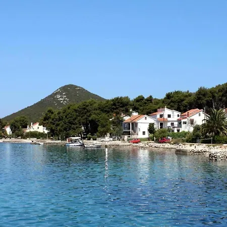 Lejlighed In Near Brgulje Ferry Port Molat